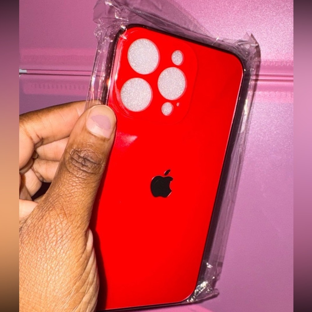 iPhone 15 pro max red viral case